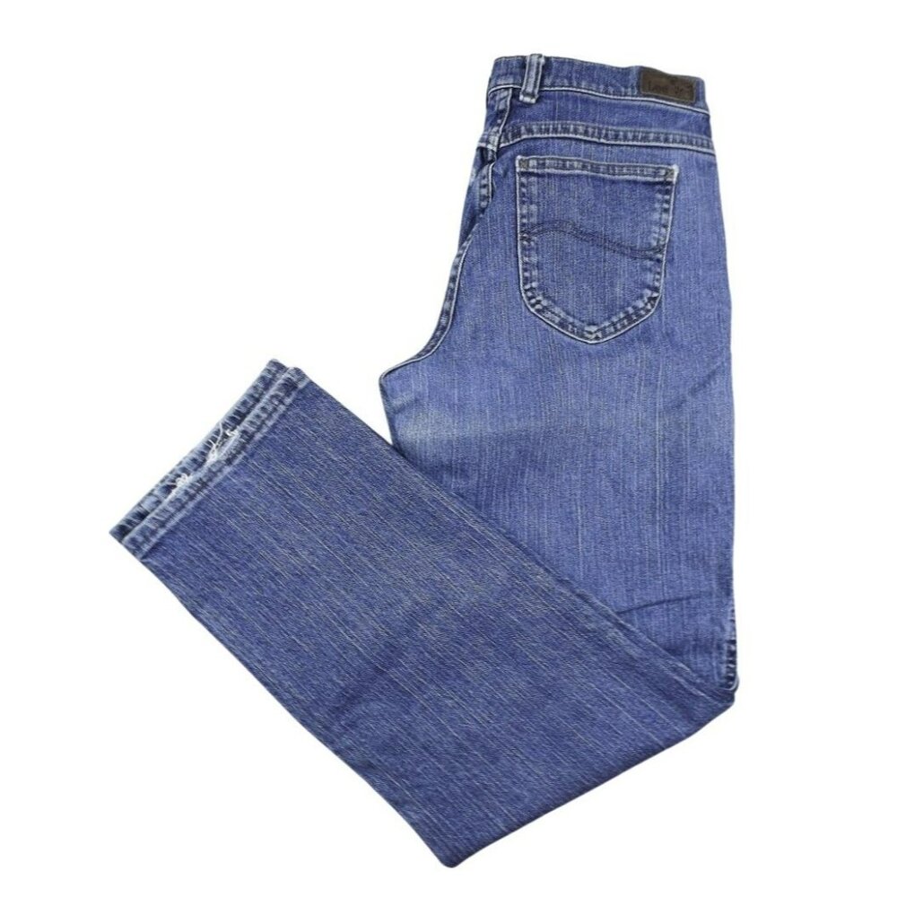 Lee Women’s Straight Leg Jeans in Medium Wash Blue - Size 6
